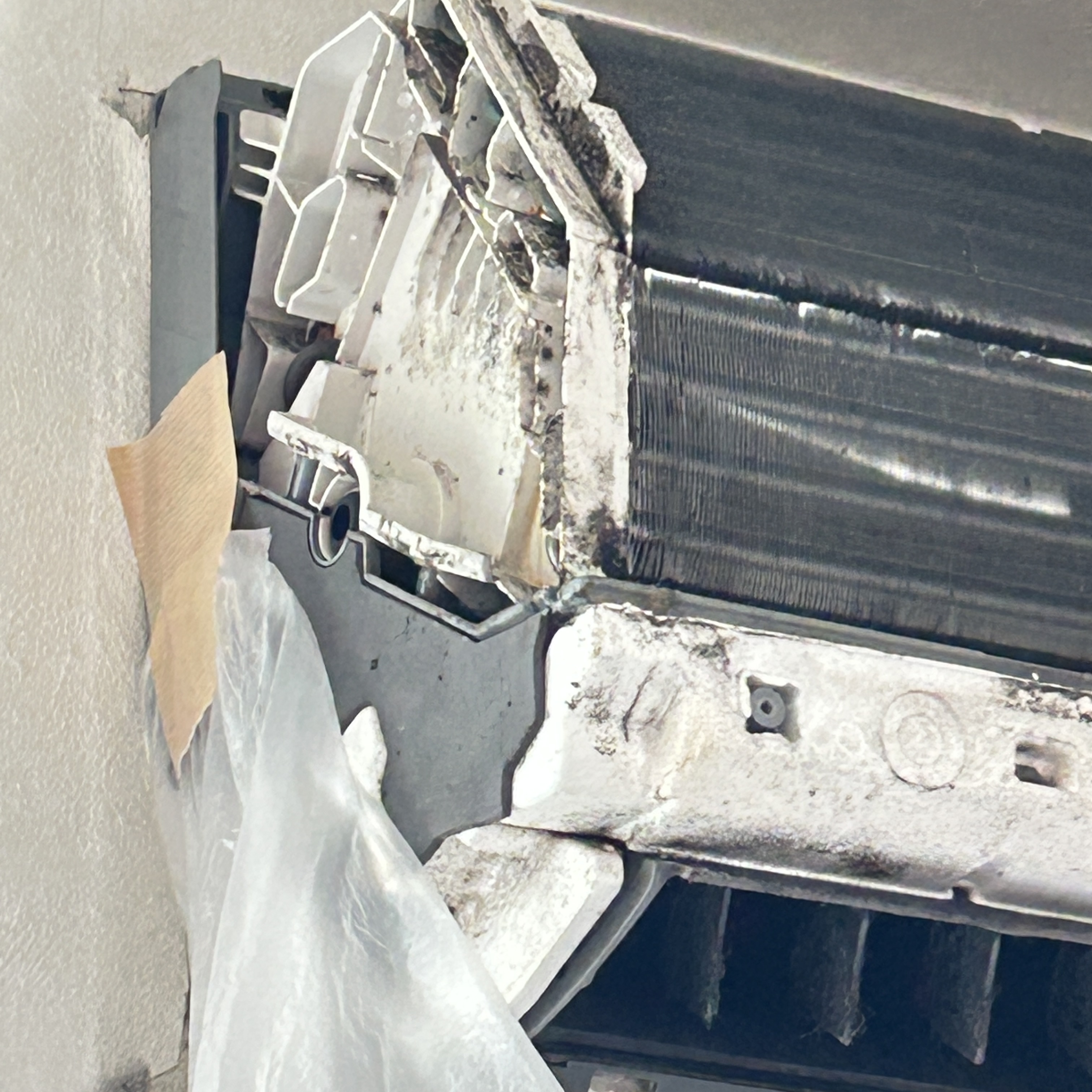 エアコン洗浄前