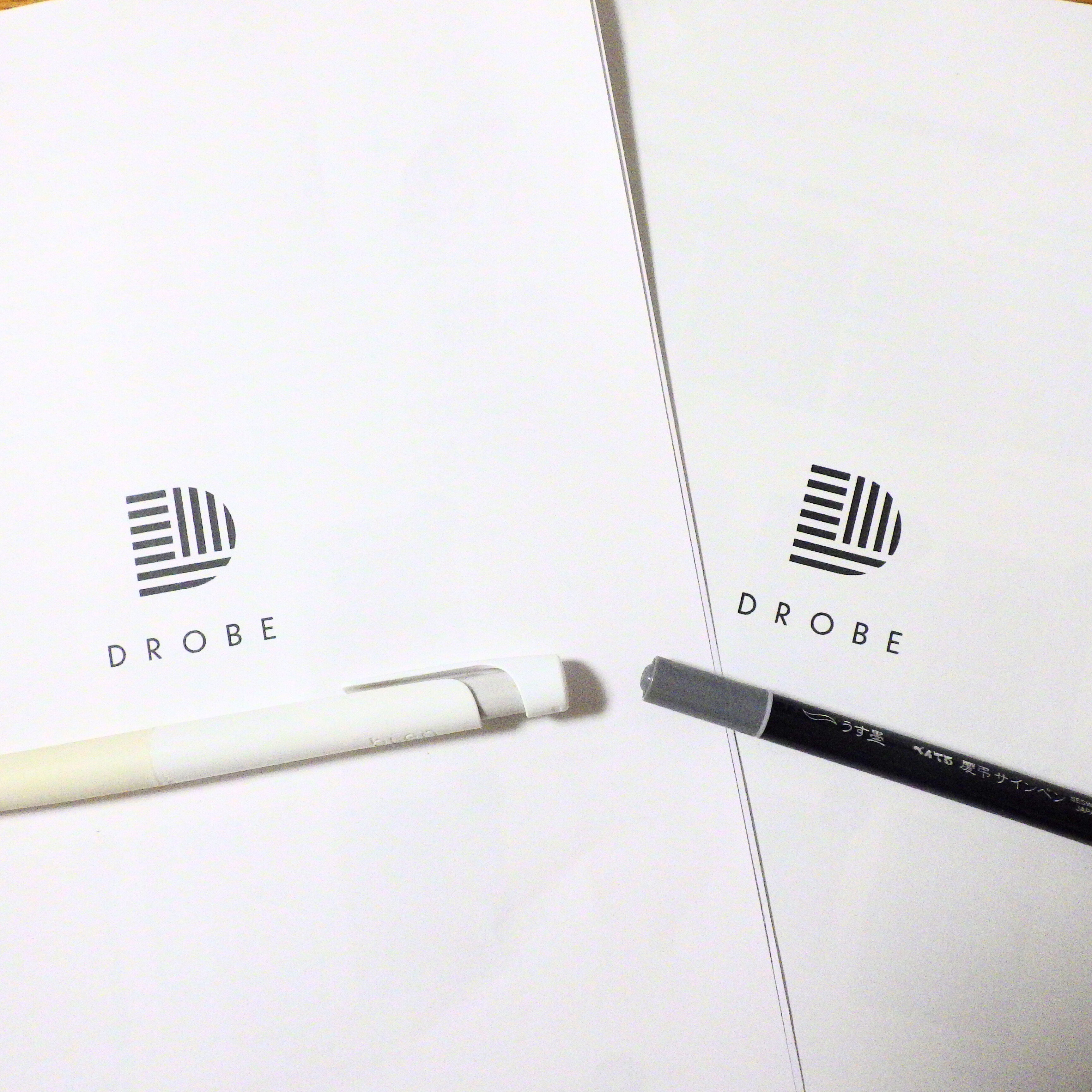 DROBEの専用冊子