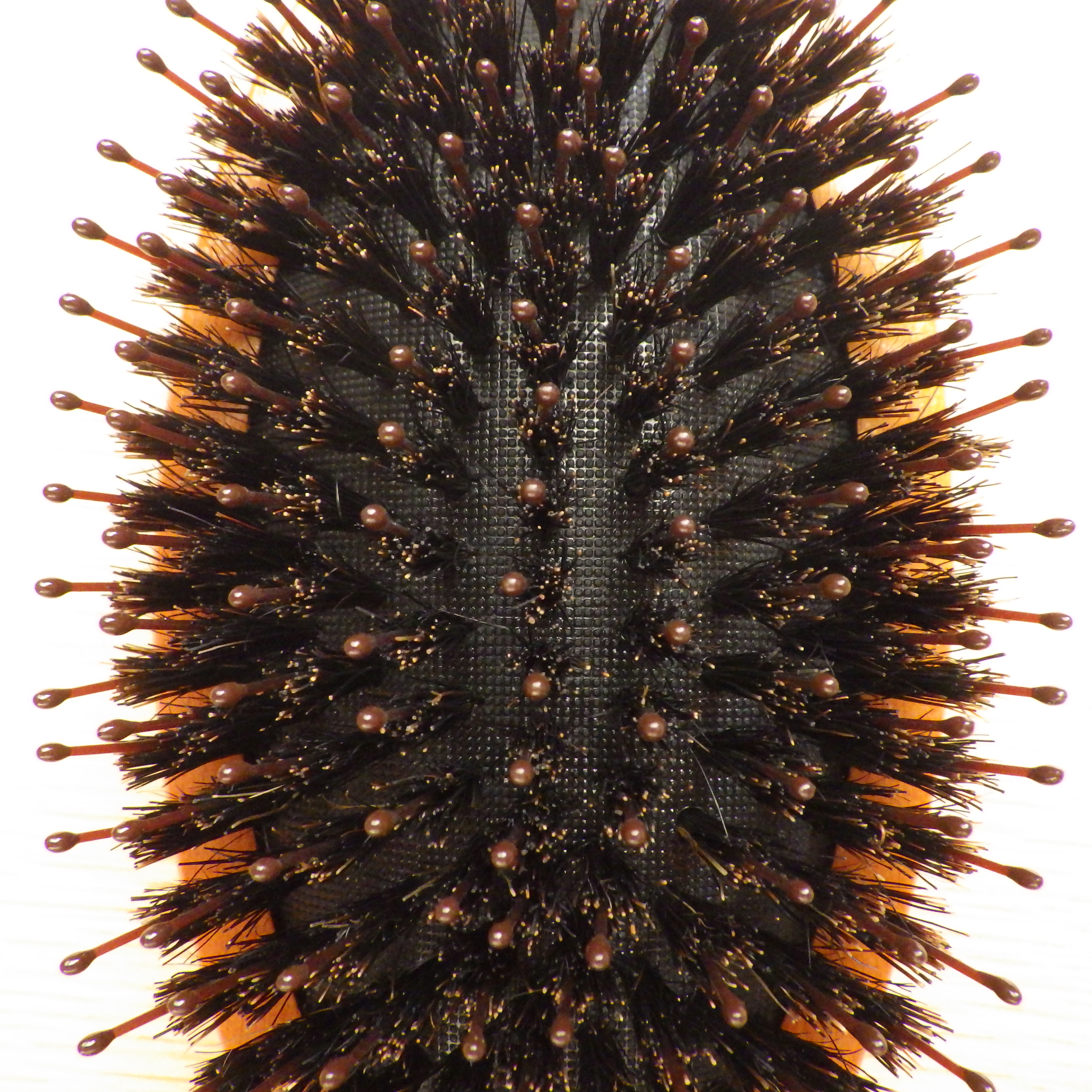 新しいヘアブラシを上から撮影