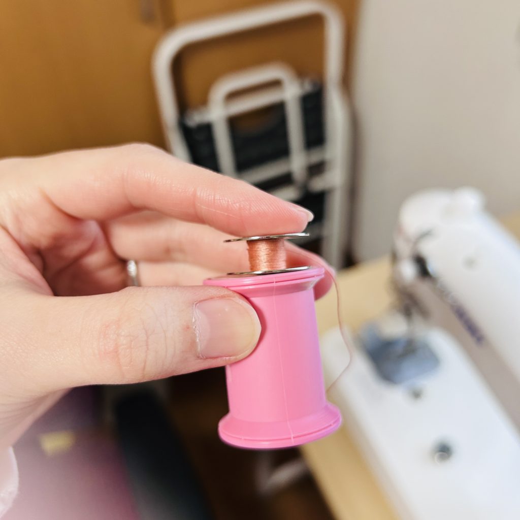 ミシン糸は1本買いましたが、使い切りました。