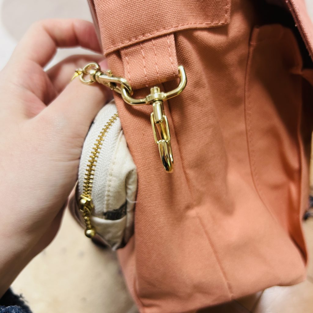 メッセンジャーバッグアレンジポイント